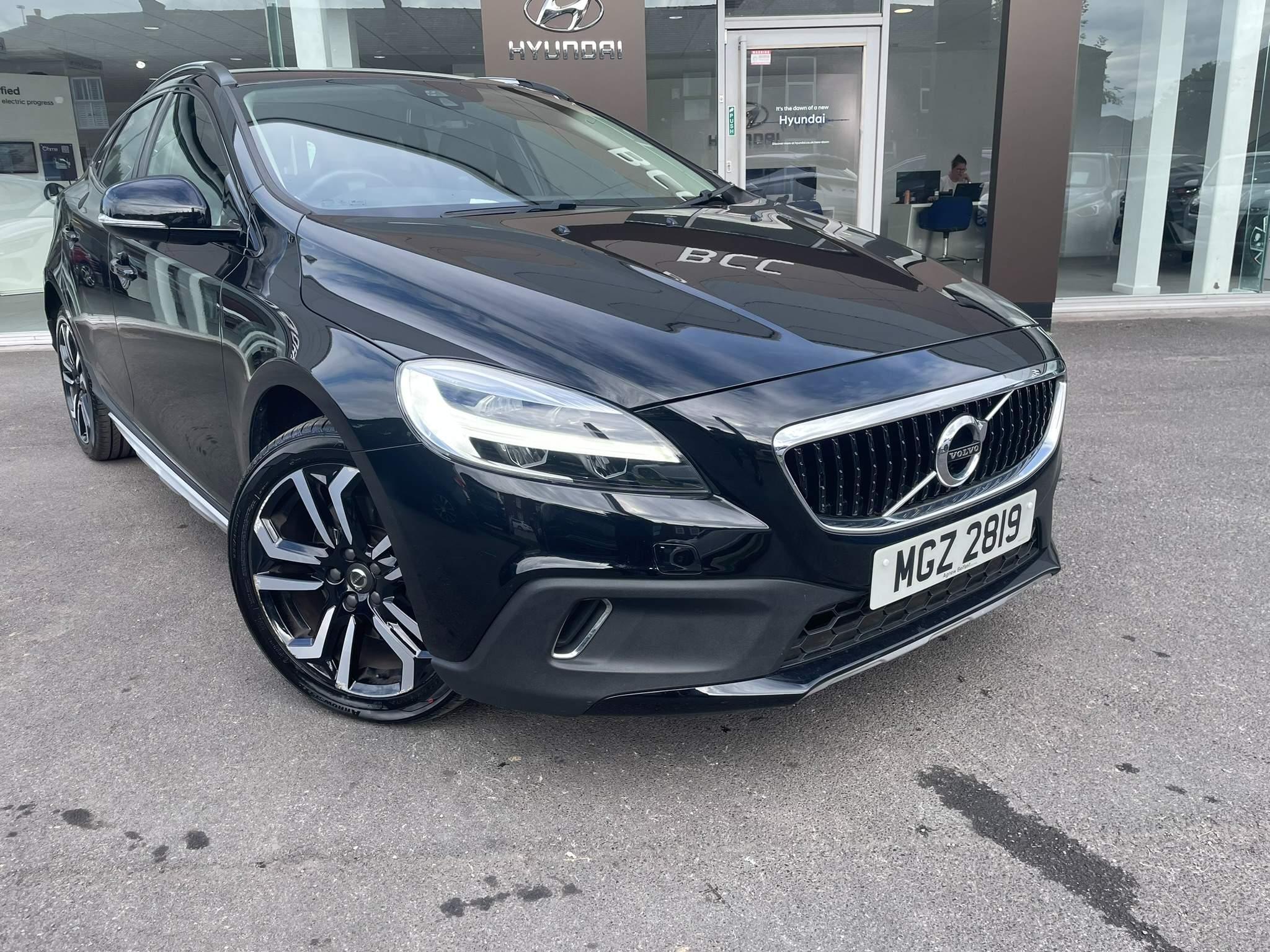 2019 Volvo V40 Cross Country